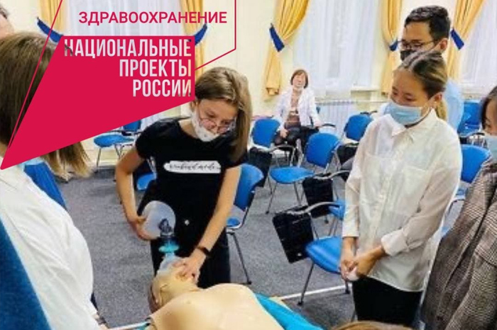 В Бурятии школьников учат профессии врача