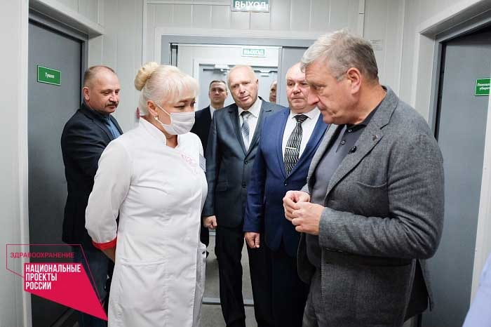 Губернатор Кировской области высоко оценил новую врачебную амбулаторию в селе Буйское Уржумского района