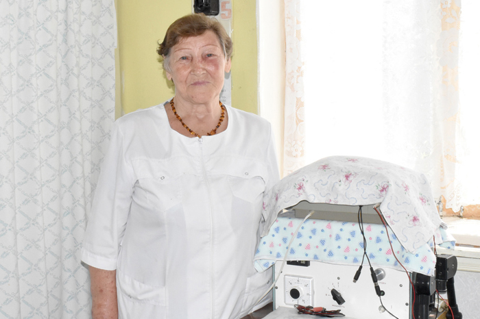 Медсестра Александра Верещагина 55 лет работает в Тишковской участковой больнице