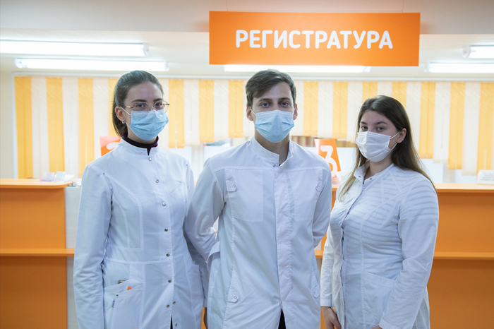 Студенты УГМУ помогают врачам поликлиник Свердловской области