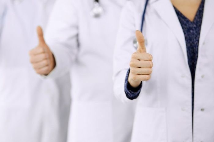 К экзамену для работы в медучреждениях России допущены 93 переселенца с Донбасса и Украины
