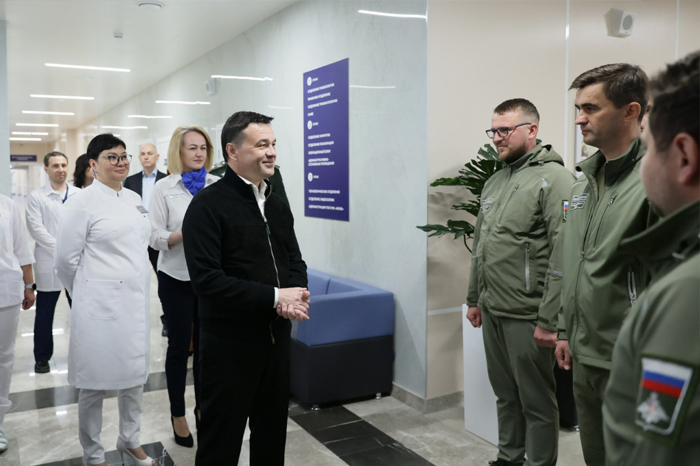 Губернатор Андрей Воробьев и замминистра обороны РФ Тимур Иванов открыли медкомплекс в Истре