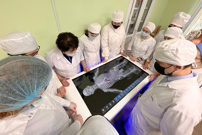 Почти 200 студентов-медиков приступят к летней практике в Камчатской краевой больнице
