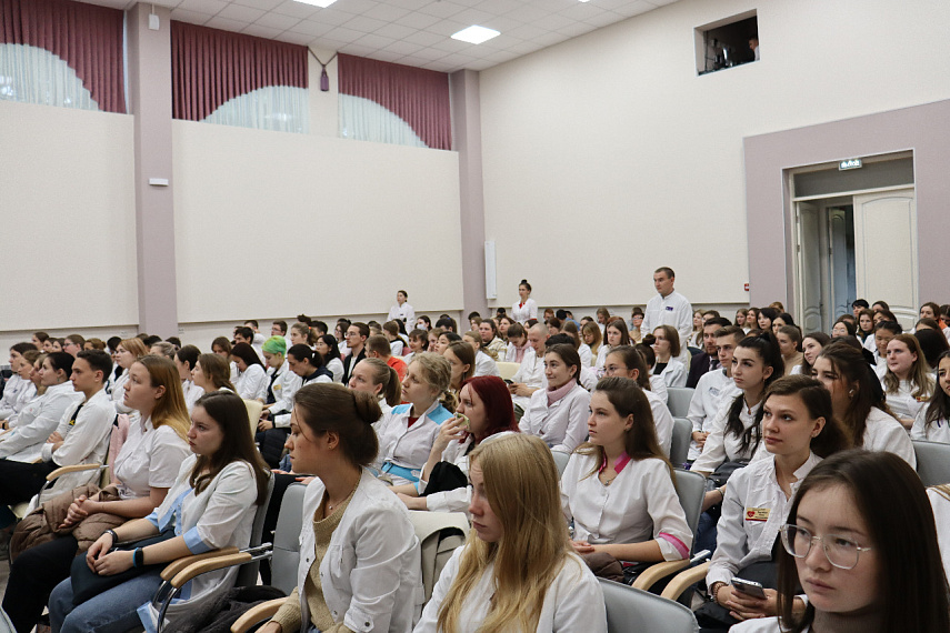 На реализацию программы «Целевое обучение фельдшеров» Алтайского края предусмотрено более 3,7 млн рублей