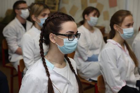 Медицинские организации Вологодской области продолжают набирать новых специалистов