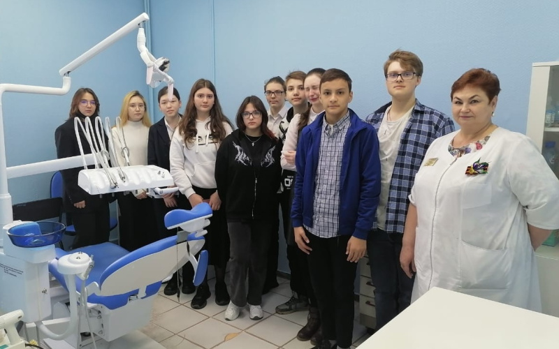 Экскурсия в мир стоматологии учащихся старших классов