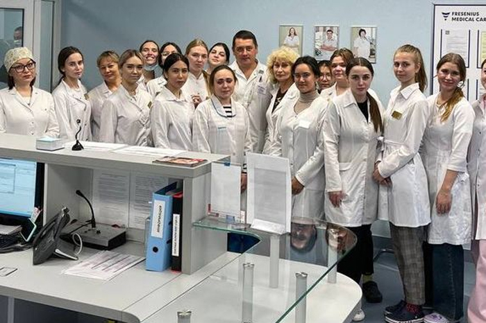 Студентам медицинского колледжа им. В.М. Крутовского показали работу гемодиализного центра