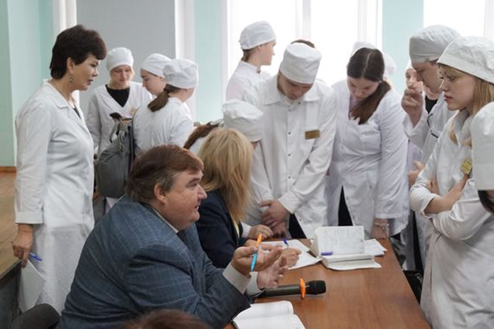 Студенты Красноярского базового медицинского колледжа готовы работать на скорой помощи