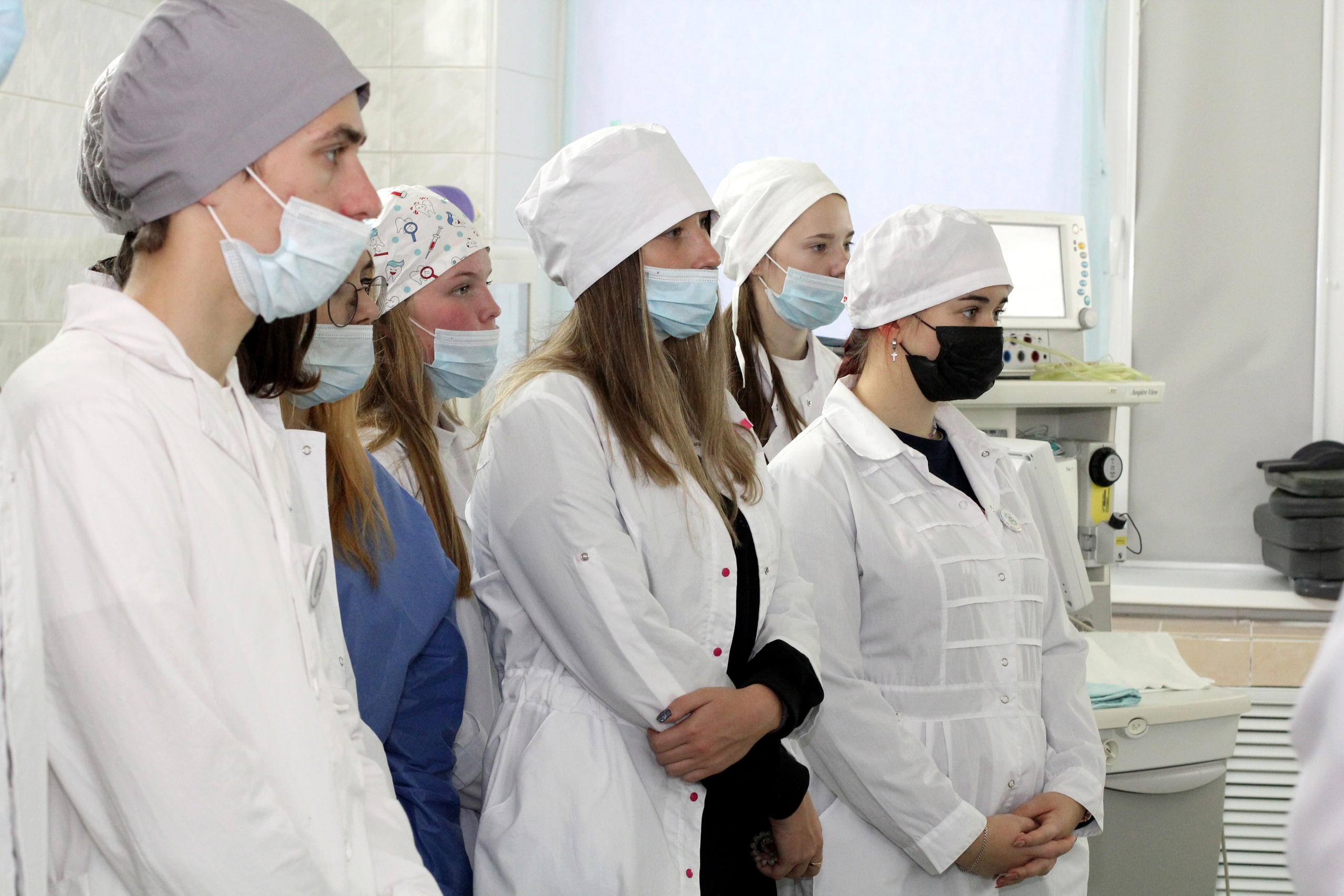 Медучреждения Поморья продолжают профориентационную работу с молодежью