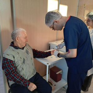 В Томской области более ста специалистов стали участниками программ «Земский доктор» и «Земский фельдшер»