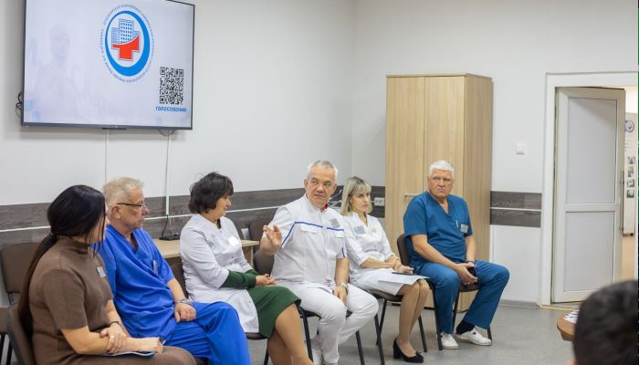 Врачебный коллектив Красноярской БСМП имени Н.С. Карповича пополнился 22 молодыми специалистами, окончившими клиническую ординатуру