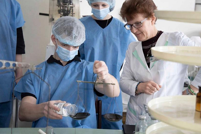 В БСМП №2 подростки узнали, почему токсикологию называют отделением «на грани»