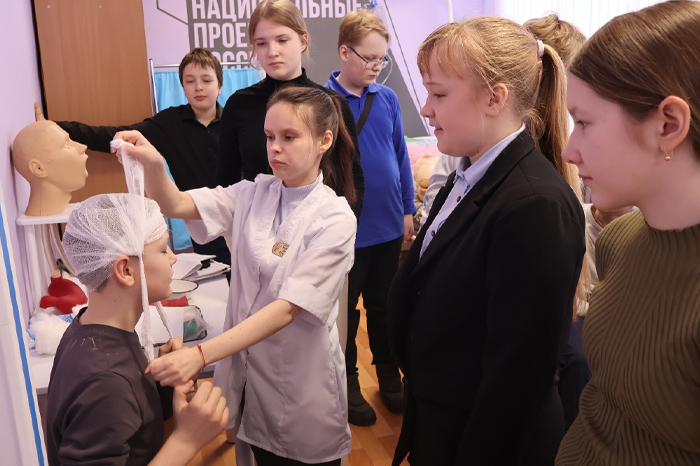 День открытых дверей провели в Петрозаводском базовом медицинском колледже