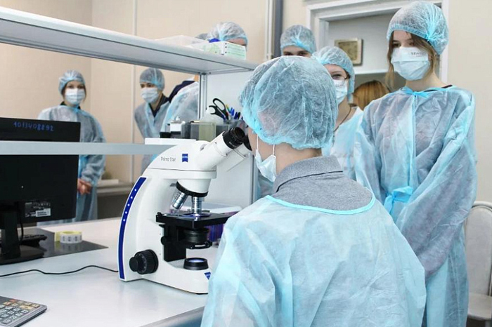 Барнаульские подростки узнали, как сделать общий анализ крови