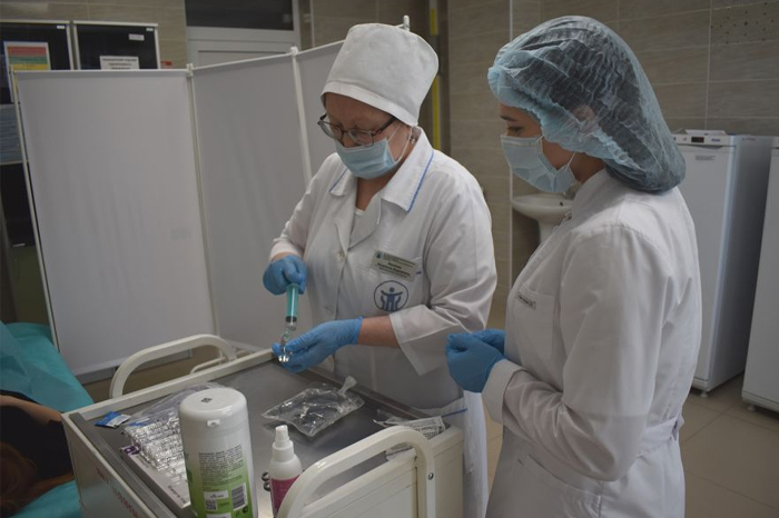 Наставничество помогает в профессиональном развитии молодых специалистов Президентского перинатального центра